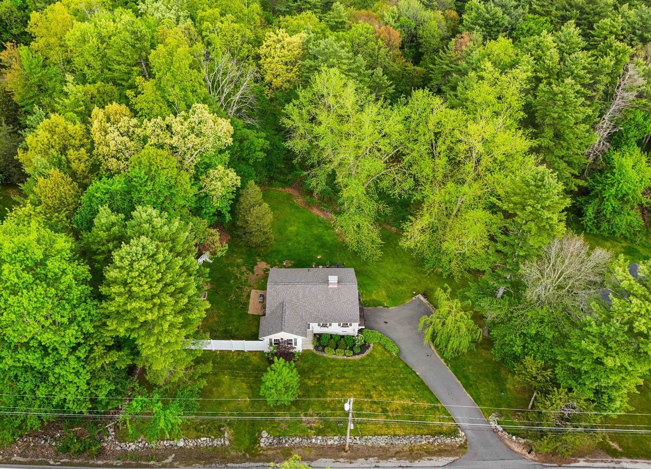352 East Rd, Hampstead NH